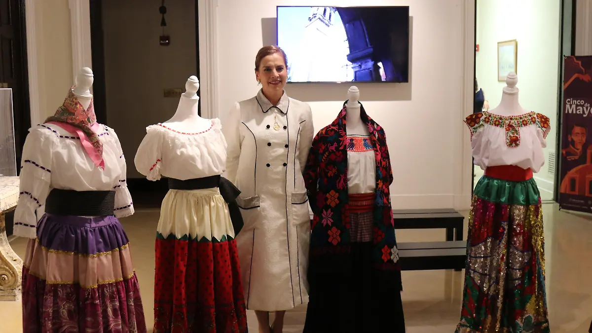 Exhibición de bordados de Hueyapan como parte del programa “Puebla en los Estados Unidos”